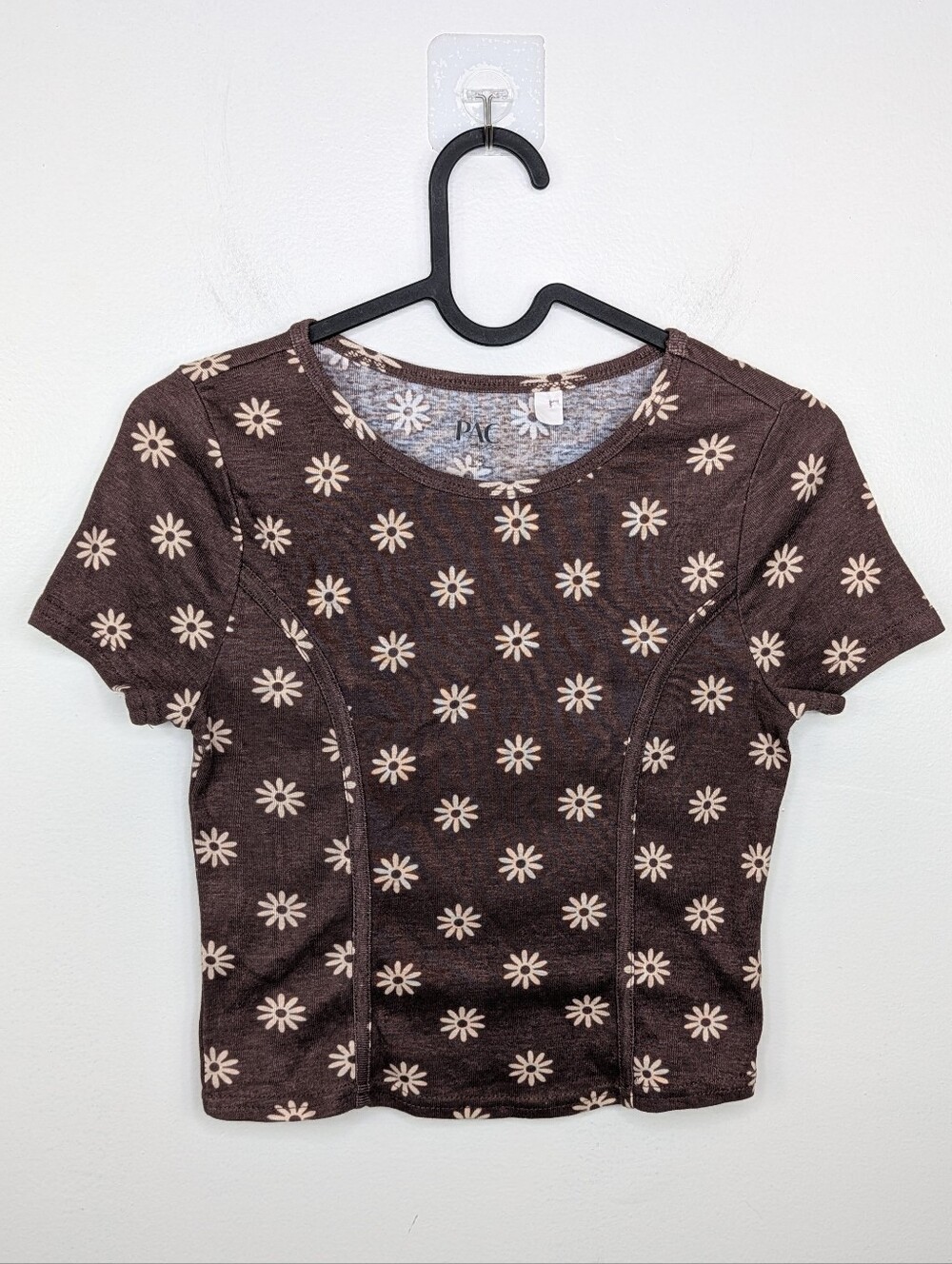 PACSUN Daisy Print Cropped T Shirt Womens Medium Brown Floral Short Sleeve
